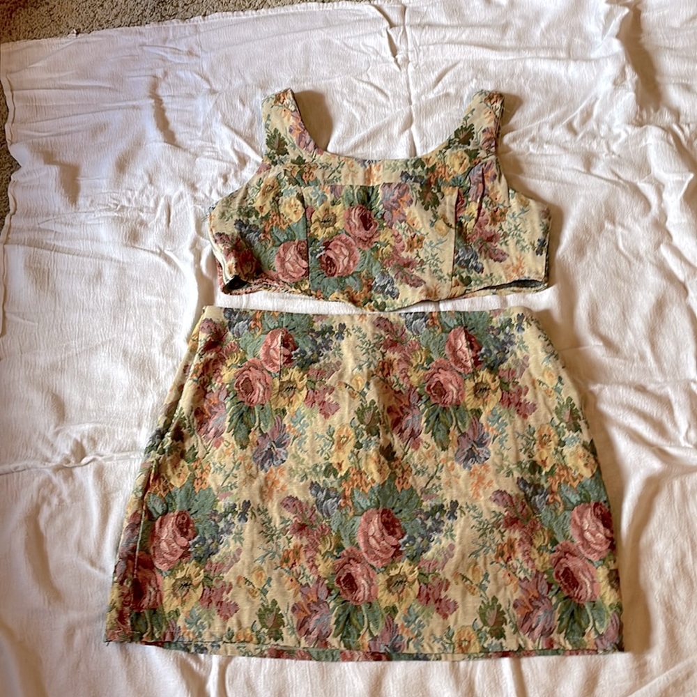 Cider Tapestry Two Piece Set